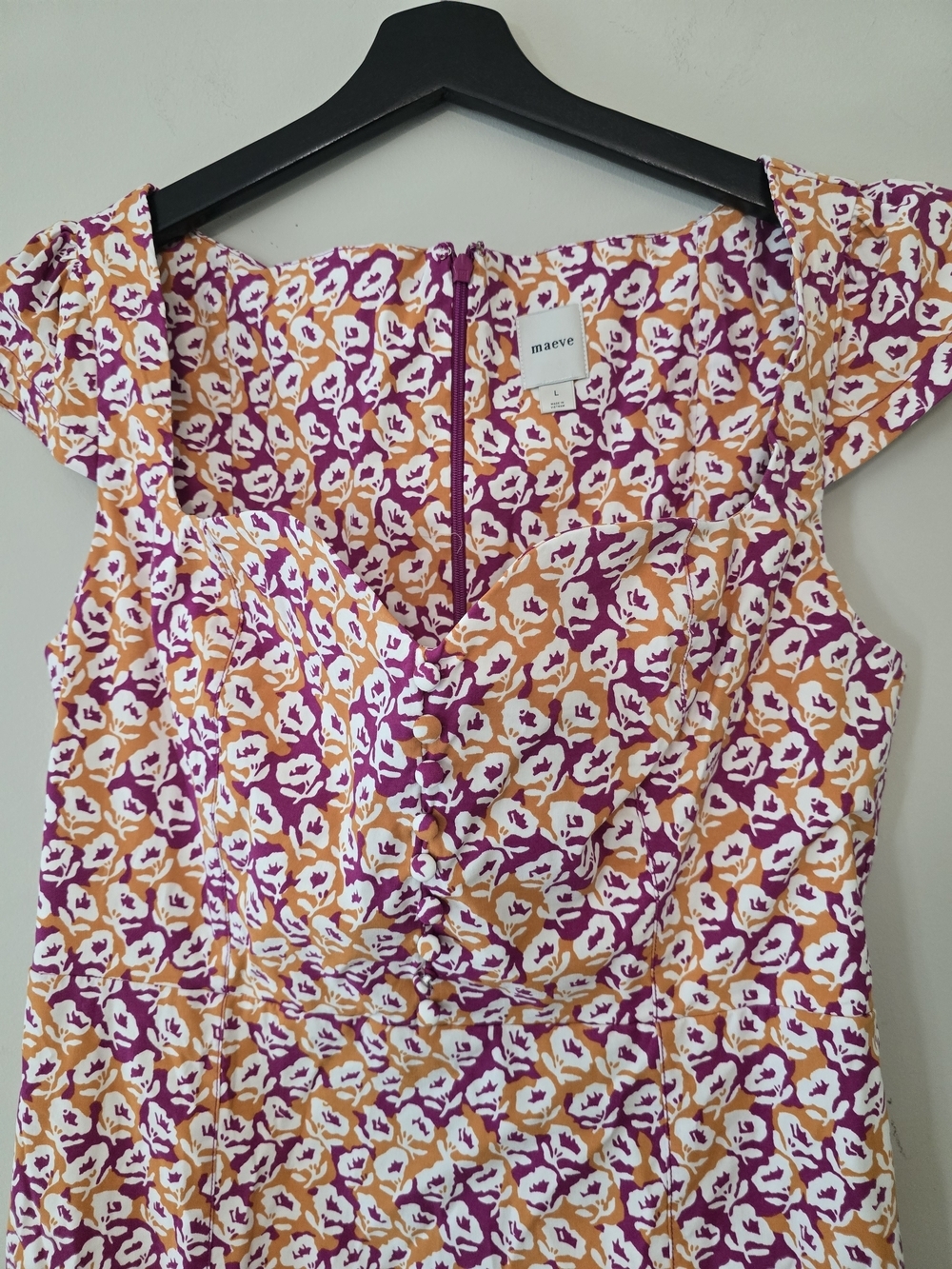 Maeve Floral Midi Dress With Sweetheart Button Neckline - Picture 3 of 4